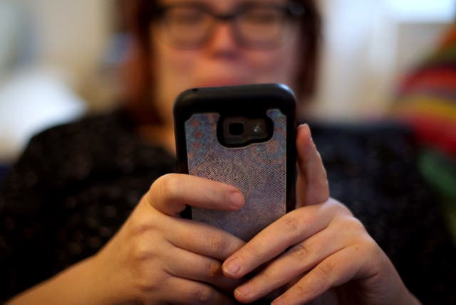 2-42764641 Mobile Phone Use