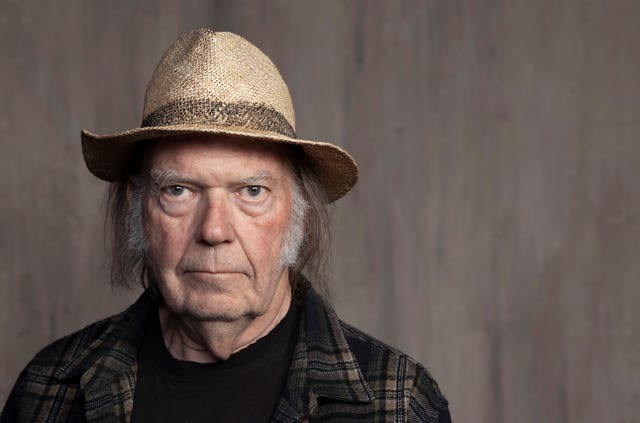 2-64967678 Neil Young