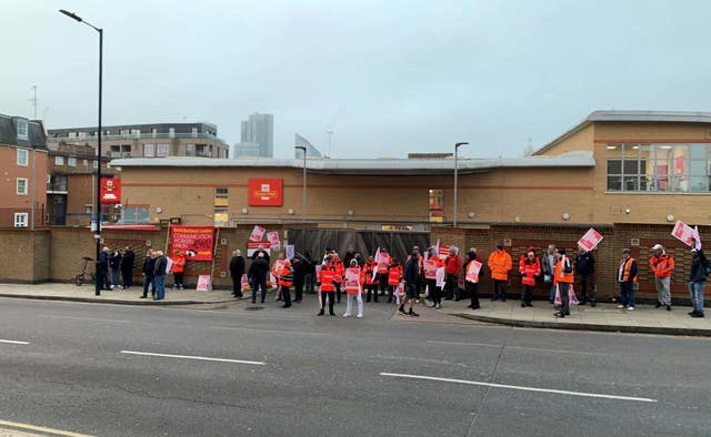 2-70028055 Royal Mail strike