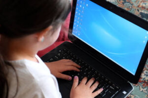Parents want online safety added to school curriculum, study shows