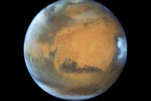 Japan aiming to beat US and China in race to bring soil to Earth from Mars region