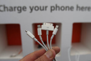 USB-C to be mandatory phone charging cable in the EU from 2024