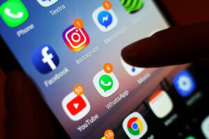 Unrealistic post-baby body images on social media ‘may worsen body satisfaction’