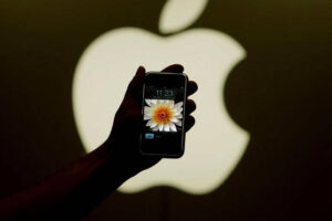 Apple says most iCloud data can now be end-to-end encrypted