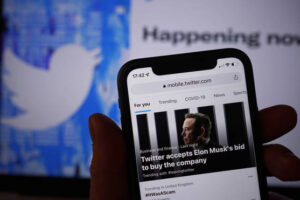 Users take to Twitter as part of the site disappears