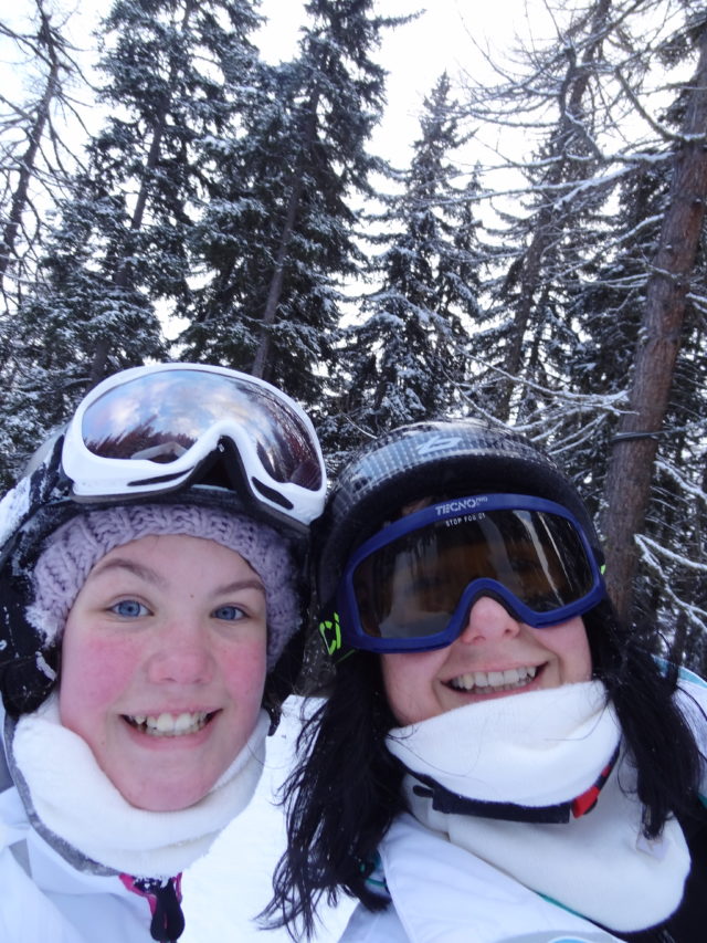 c17f34f7-8e99-4750-8836-7d7a085b5286-e1549972267462-640x853-1 Ruth Moss, with daughter Sophie Parkinson