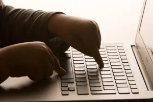 New strategy to help young people spot online disinformation launched