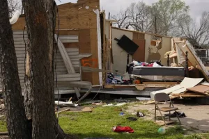 10 dead and dozens injured as tornadoes strike American states