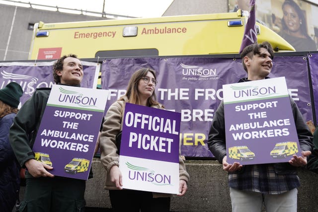 2-70423505 Industrial strike