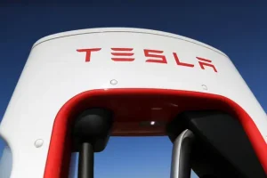 Tesla car ‘tricked’ into operating without driver