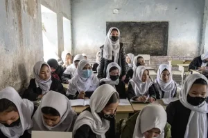 Afghan religious scholars criticise girls’ education ban