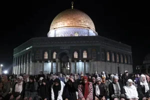 Israel beefs up security for Jerusalem religious ceremonies