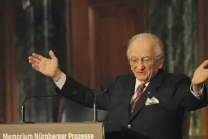 Ben Ferencz, last living prosecutor of Nazi war crimes, dies aged 103
