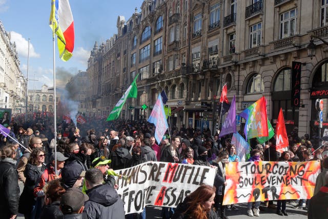 1497219fc71442e6b53703f6cb9940e3 France Pension Protests