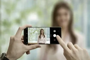 Mental health experts call for restrictions on image-editing apps