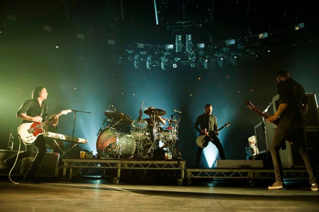 2-20997617 Placebo on stage