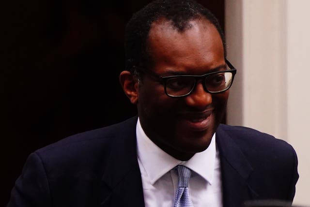 2-69275220 Kwais Kwarteng resignation