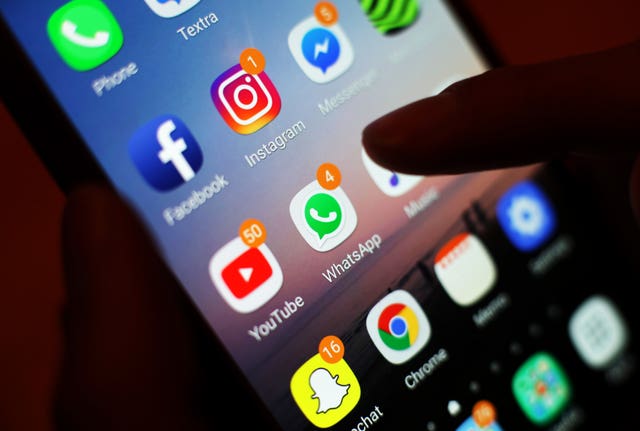 2-71436714-2 Mobile users to get emergency alert