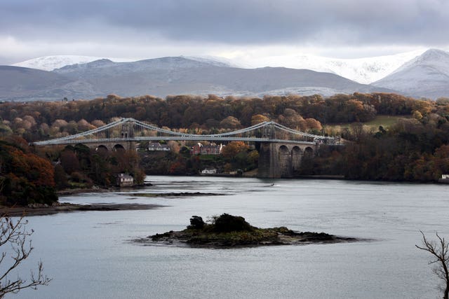 2-9836899 Menai Bridge