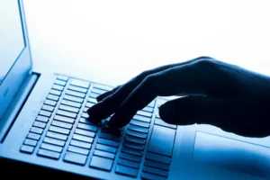 The course of true love never did run without smooth internet – study