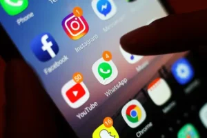 MPs launch inquiry into power of social media influencers