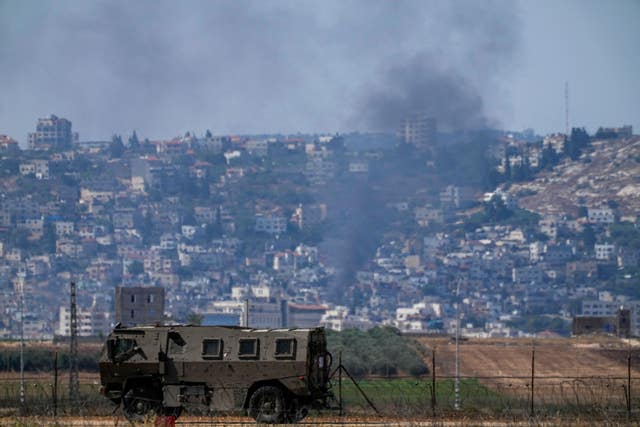 4b488bc04d4b4d40bed0edfdb8edfe62 Smoke rises from Jenin