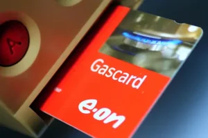 Ban pre-payment meter installations through court warrants – campaigners