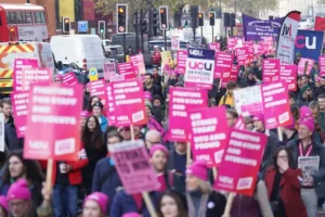 Strikes by Royal Mail workers, lecturers and teachers being solidly supported