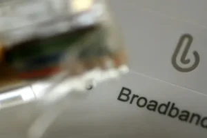 Ofcom launches probe into phone and broadband firms’ in-contract price rises