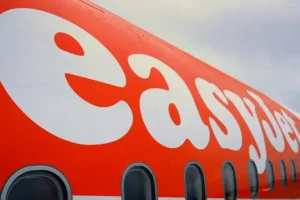 EasyJet plans to run full schedule despite strikes