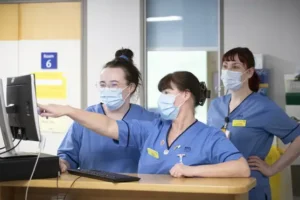 Nursing community conflicted on eve of NHS strikes