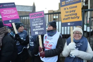 NHS faces ‘incredibly challenging’ time as nurses warn strikes could last months
