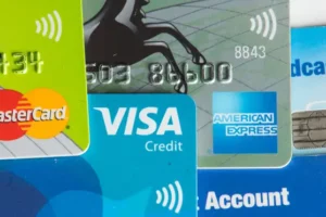 Jump in credit card borrowing due to higher prices and approach of Christmas