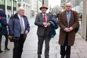 Barclay urged to give ground on pay to resolve NHS disputes