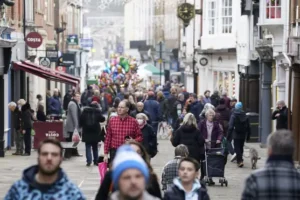Retail stocks help FTSE climb despite downbeat sector data