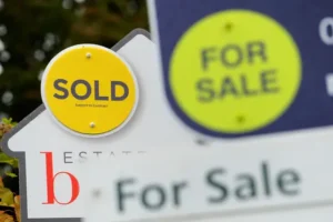 House sales fell by 3% month-on-month in December, says HMRC