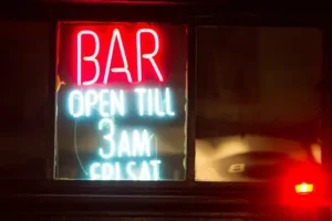 Amsterdam hospitality firms condemn ads urging young British men to ‘stay away’