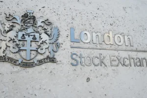 FTSE boosted by energy stocks as oil prices spike