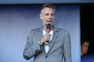 Elisabeth Murdoch’s Sister buys stake in Richard Bacon’s Yes Yes Media