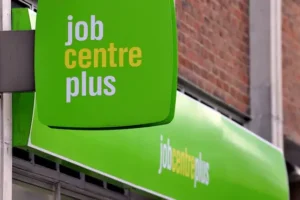 JobCentre workers to stage fresh strike in pay row