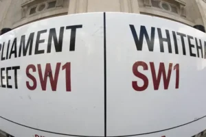 Senior civil servants to be balloted for strikes in dispute over pay
