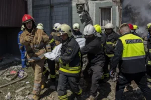 Russian missile attack on Ukraine leaves at least 22 dead