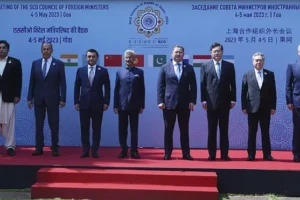 Group led by China and Russia criticises global institutions