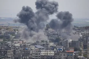 Israeli strikes hit Gaza as Palestinian militants fire rockets towards Jerusalem