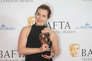 Kate Winslet calls on Government to ‘criminalise harmful content’
