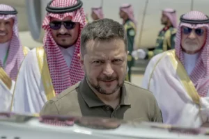 Ukrainian President to make surprise visit to Arab leaders’ summit