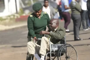 Thousands of prisoners freed in Zimbabwe under presidential amnesty
