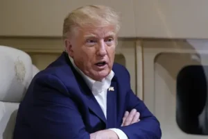 Lawyers claim Trump ‘treated unfairly’ over probe into documents