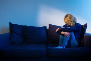 Therapist develops secret app to help abuse victims