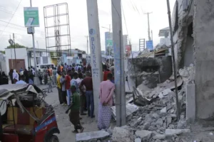 Somali security forces halt extremists’ attack on Mogadishu hotel – reports